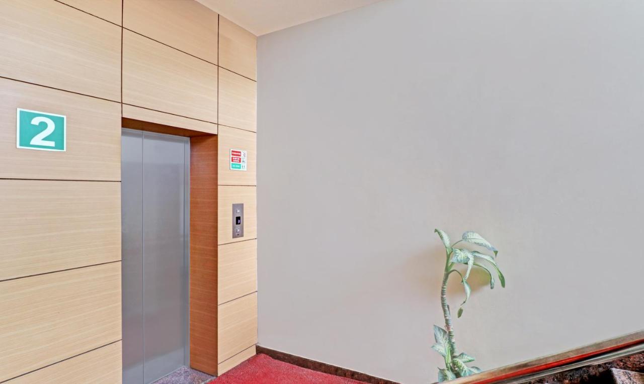 Treebo Galaxy Rooms ニューデリー エクステリア 写真