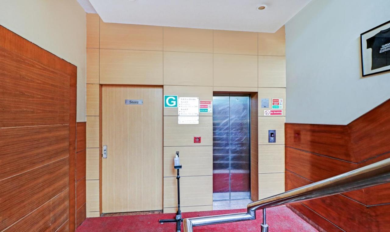 Treebo Galaxy Rooms ニューデリー エクステリア 写真